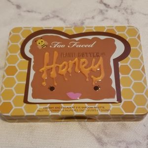 Too Faced Peanut Butter and Honey Palette